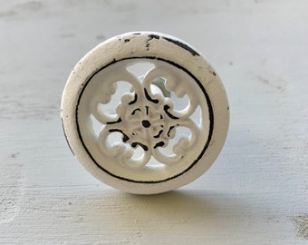 White Shabby Chic Chalk Painted Metal Cabinet Door Knob / Kitchen Furniture Drawer Pull Knob