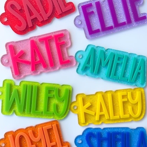 Glitter Rucksack Schlüsselanhänger Namensschild | Acryl Name Schlüsselbund | Personalisiertes Acryl Namensschild | Windel Taschenanhänger | Lunch Box Anhänger | Kinder Anhänger