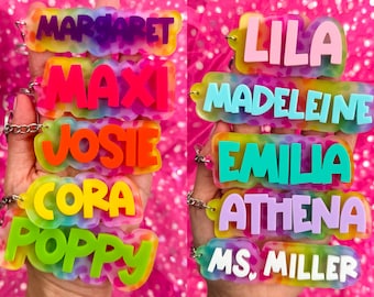 Llavero con nombre, etiqueta con nombre, etiqueta con nombre para mochila, llavero, llavero personalizado, llavero a medida, llavero con nombre personalizado, llavero acrílico