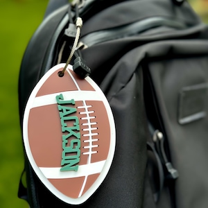 Fußball Rucksack Namensschild | Schlüsselanhänger aus Acryl | Personalisiertes Acryl Namensschild | Flaschenanhänger | Lunch Box Anhänger | Kinder Anhänger Fussball Mama