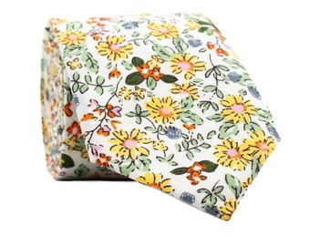 Wildflower Daisy Necktie in Unique Pattern with Matching Pocket Square