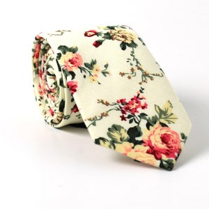 Cream and Peach Floral Skinny Necktie – 100% Cotton for Business, Weddings and Casual Wear