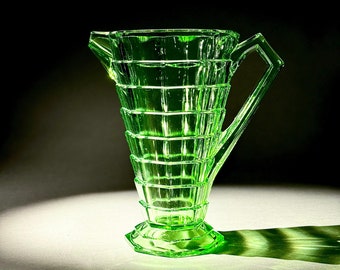 Antique Green Depression Glass, Tea Room Green 10" 64oz Pitcher, Indiana Glass Co, Vintage UV Glass, Uranium Glass Pitcher, Vaseline Glass