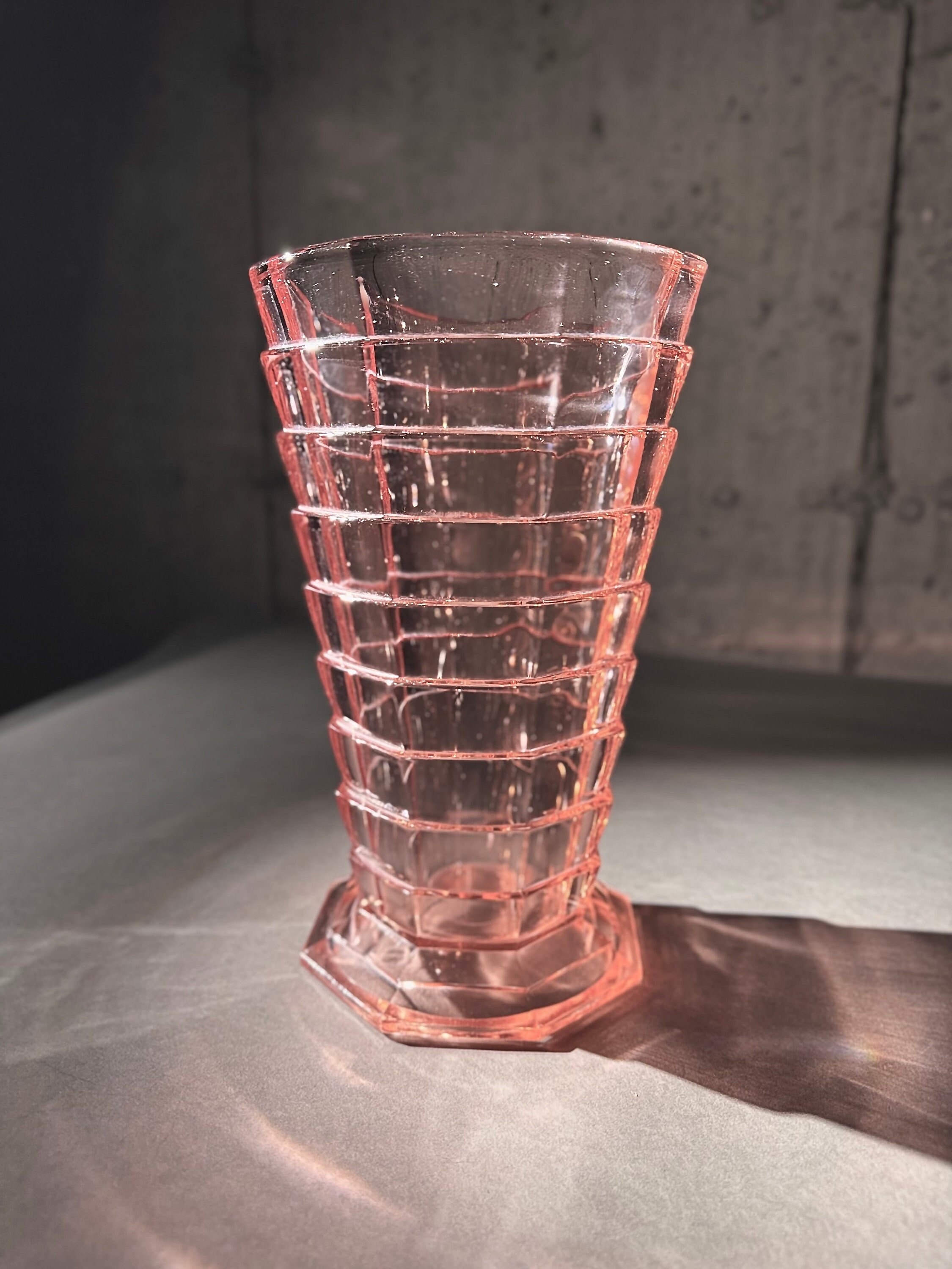 Large Pink Depression Glass Flower Vase - Vintage Tea Room