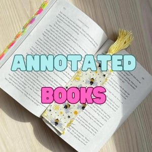 Benutzerdefinierte kommentierte Bücher | Bücherwurm | Bücherwurm Geschenke | Klassische Literatur | Romanze | Sachbuch | Dunkle Romanze | Krimi | Fiktion