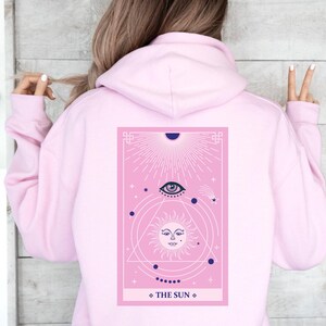 Sudadera con capucha The Sun Tarot, sudadera con capucha celestial rosa, sudadera con gráfico espiritual, suéter cómodo de astrología, regalo de tarot místico