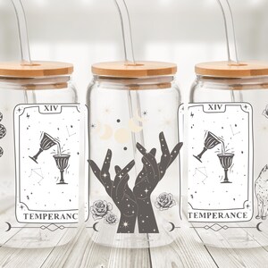 Lata de cristal con los Arcanos Mayores del Tarot de la Templanza - Vaso con pajita y collage de cartas del Tarot - Taza de café helado de adivinación - Regalo gótico de bruja