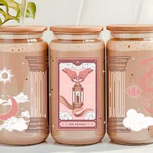 Vaso de cristal con la carta del tarot "El Ermitaño", taza de café helado místico de 473 ml, vaso de cristal con tapa de bambú, regalo de bruja para ella, artículos espirituales