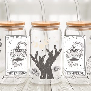 Lata de cristal de los Arcanos Mayores del Tarot Emperador - Taza con pajita y collage de cartas del Tarot - Taza de café helado de adivinación - Regalo gótico de bruja