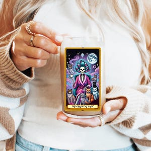 Katzenlady Tarot-Karte Grafik-Sipperglas - Lustige Eiskaffeetasse mit Strohhalm, bunte ästhetische Tasse, Humor-Trinkbecher, verrückte Katzenlady