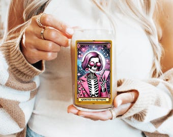 Vaso de cristal con pajita y diseño de carta del tarot: taza de café helado de Halloween, estética colorida, artículos para beber con humor, vaso de cristal, adicto a mi teléfono