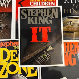 Stickers couverture de livre Stephen King - IT, Christine, Les enfants du maïs, The Shining, Dead Zone, Pet Sematary, Horror