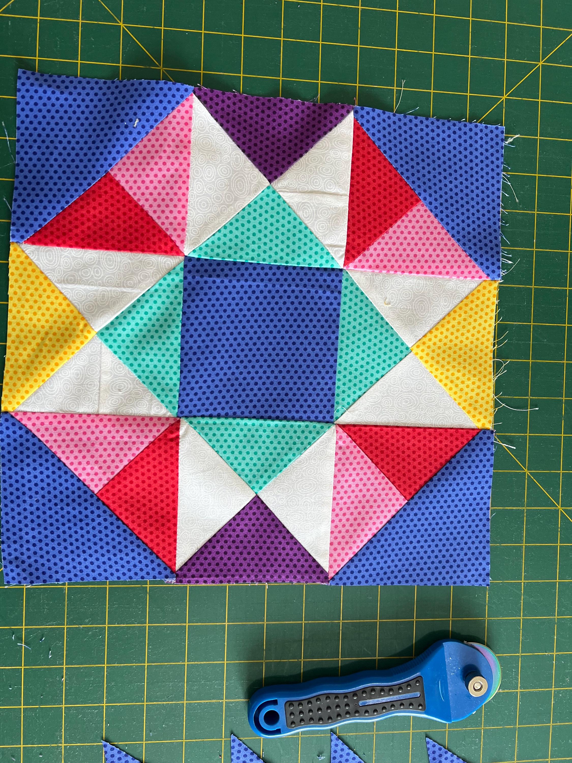 Flower Quilt Block Pattern: Spring Floral Patchwork (PDF Pattern) - Etsy
