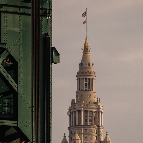 Terminal Tower Wallpaper Mobile Phone Downtown Cleveland Ohio Photo Columbus Road Lift Bridge Background Picture (iPhone)