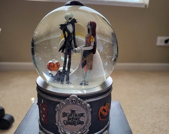 NEW 2011 Disney Nightmare Before Christmas Jack Sally Zero Musical Snow Globe