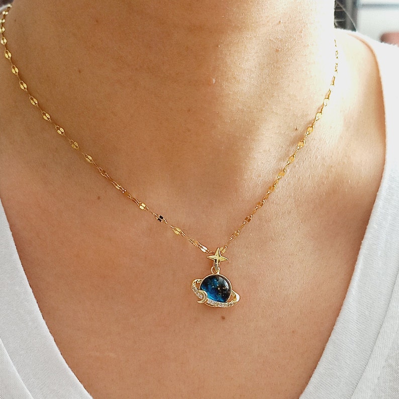 Moon & Saturn Celestial Necklaces , Saturn Pendant Necklace, Blue Space Moon Star Necklace with Zircon, Birthday Gifts, Mothers Day Gift zdjęcie 10