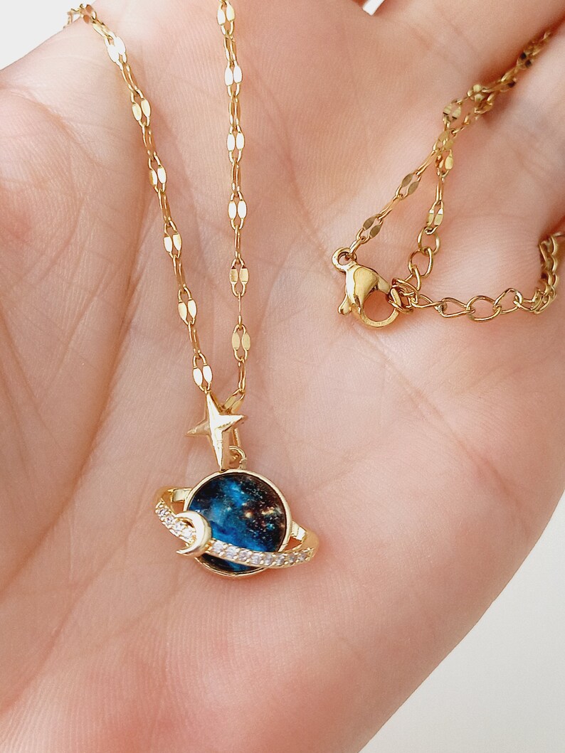 Moon & Saturn Celestial Necklaces , Saturn Pendant Necklace, Blue Space Moon Star Necklace with Zircon, Birthday Gifts, Mothers Day Gift zdjęcie 2