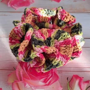 Scrunchie multicolor crochet scrunchie, handmade scrunchie, hair-friendly Vibrant Stylish hair accessory rainbow elastic Boho Chic Hair Band