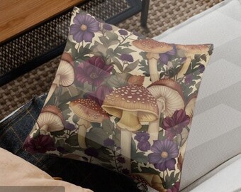Throw Pillow Living Room Sofa Pillow Botanical Mushroom Pattern