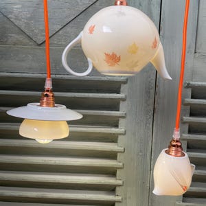 It&#39;sTeatime, hanging lamp made from old tea service