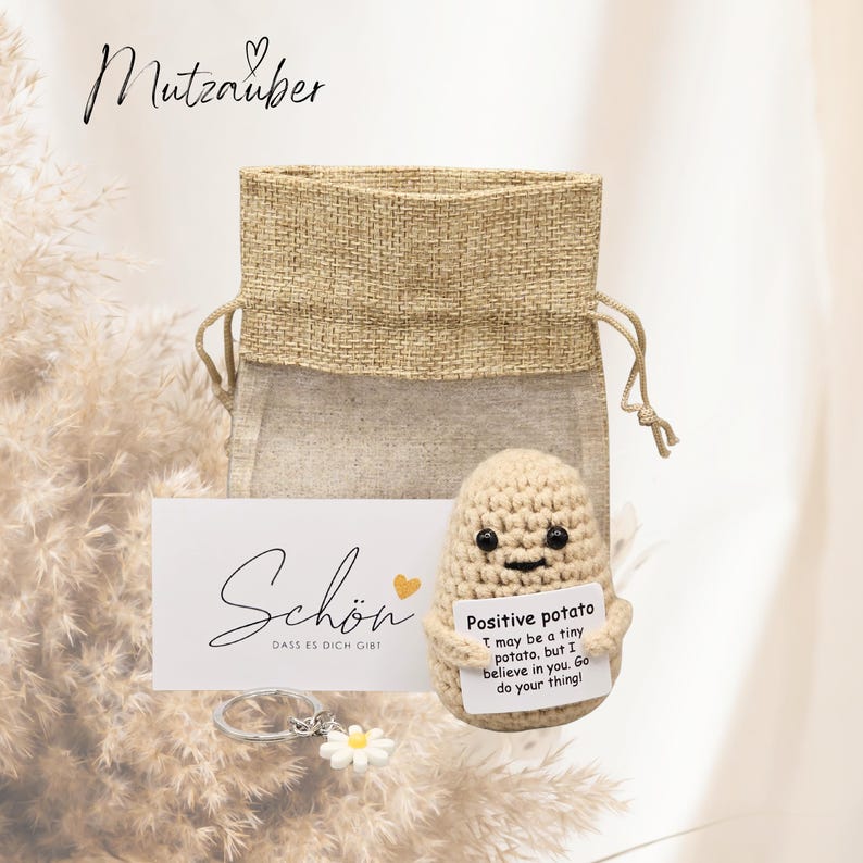 Happy Potato – Pocket Hug Potato in an exclusive box | Motivational gift & lucky charm gift for women, men, girlfriends, and colleagues Set B Englisch