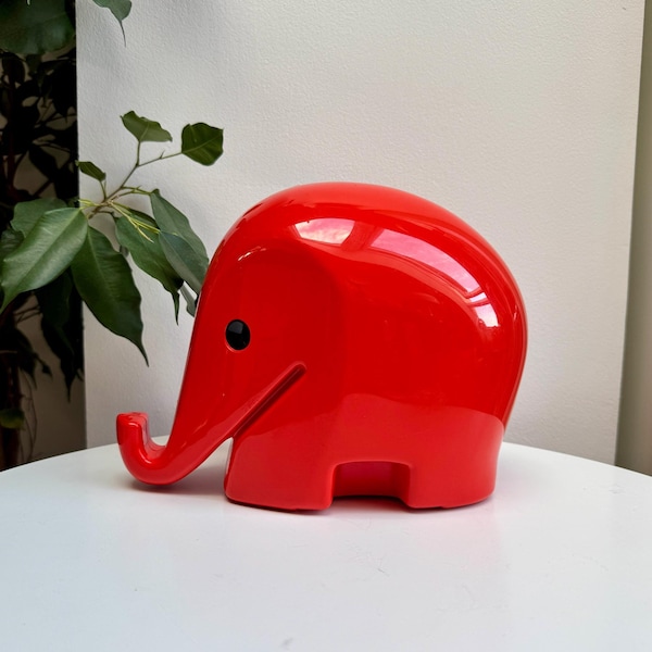 XXL Red Plastic Elephant Piggy Bank – Bernd Diefenbach Drumbo Money Box