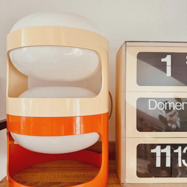Joe Colombo Kartell Lamp: Beige Space Age Mid-Century Modern Lighting