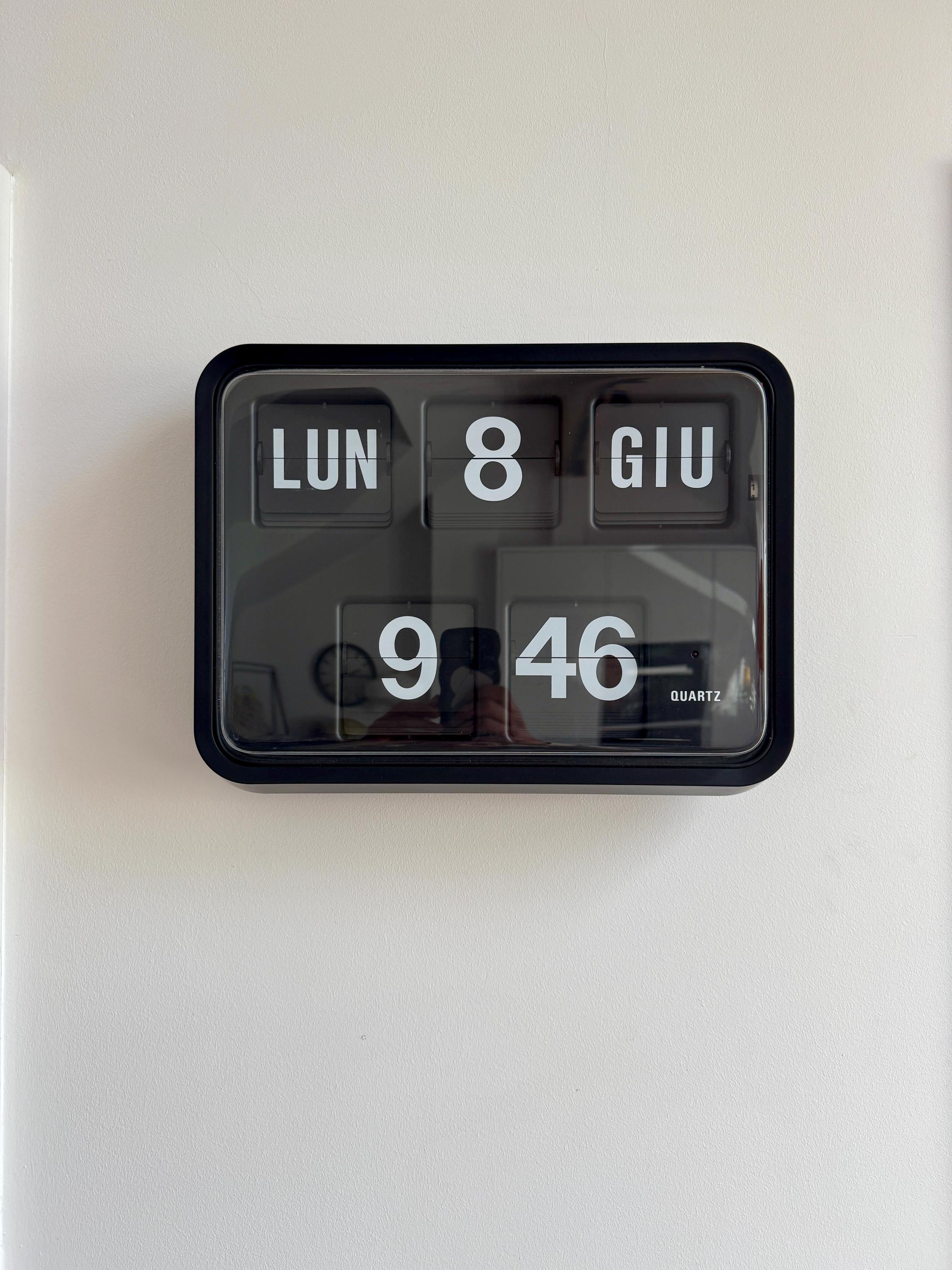 TWEMCO BQ-17 Wall Flip Clock With Calendar – Quartz Movement