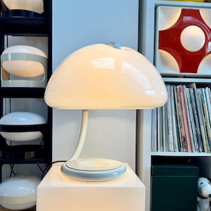 Elio Martinelli Serpente Table Lamp – White | Mid-Century Modern Design Icon | Italian Space Age Lamp | Vintage 1970s Lighting