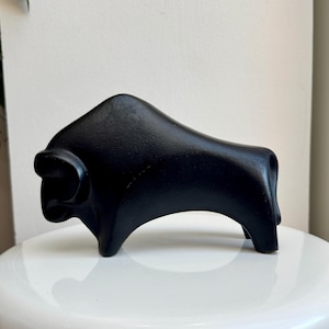 Vintage Cast Iron Musk Ox Sculpture – Buderus Casting, Eisenwerk Rödinghausen, Brutalist Art, 1960s-70s