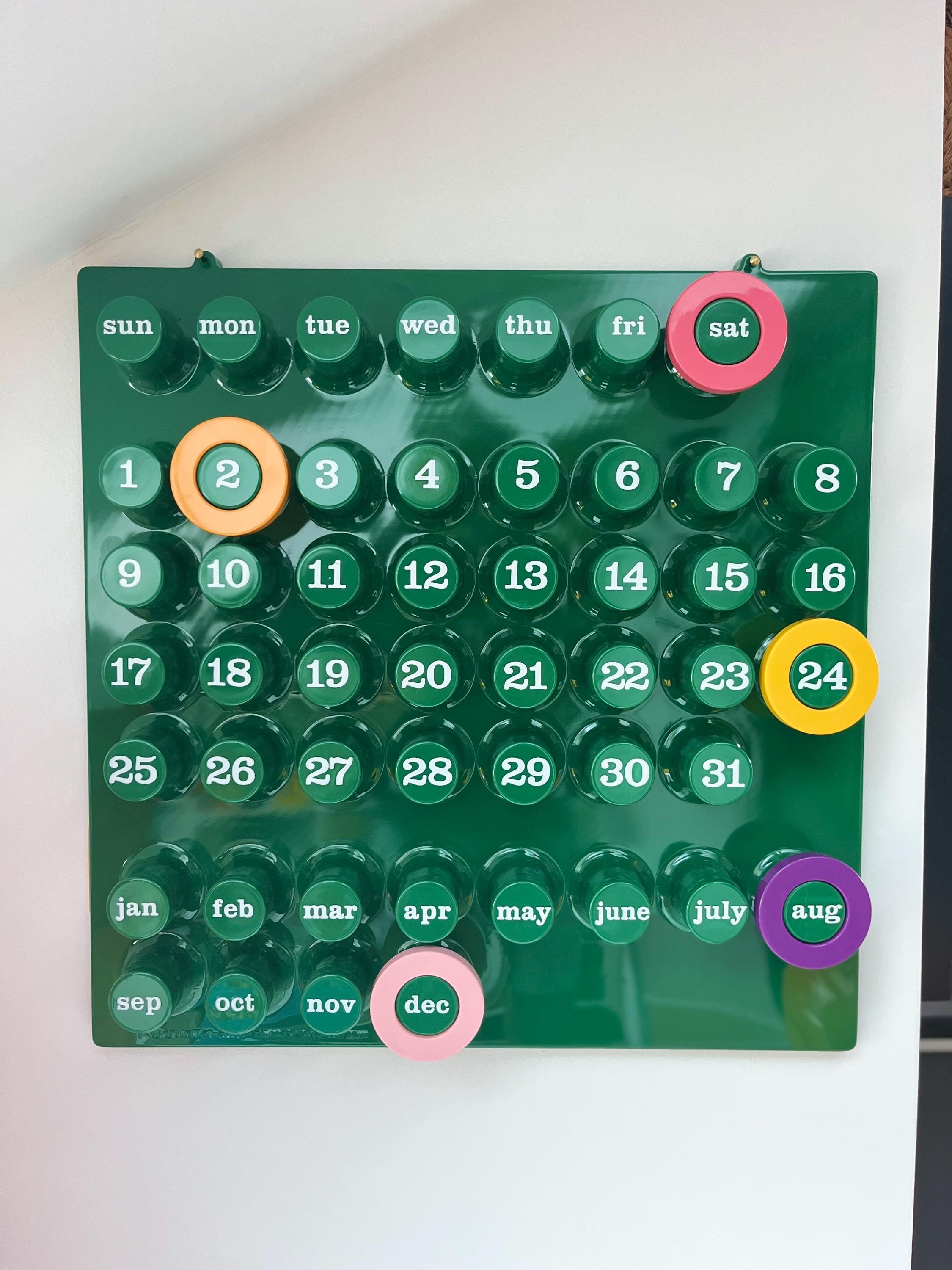 カレンダー・スケジュール Ring a Date Calendar Ring A Date Wall Calendar - Stacked Store