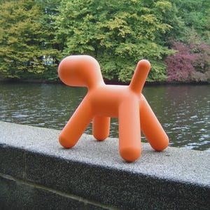 Eero Aarnio MAGIS Puppy Dog – Orange | Modern Pop Art Decor | Minimalist Design Icon