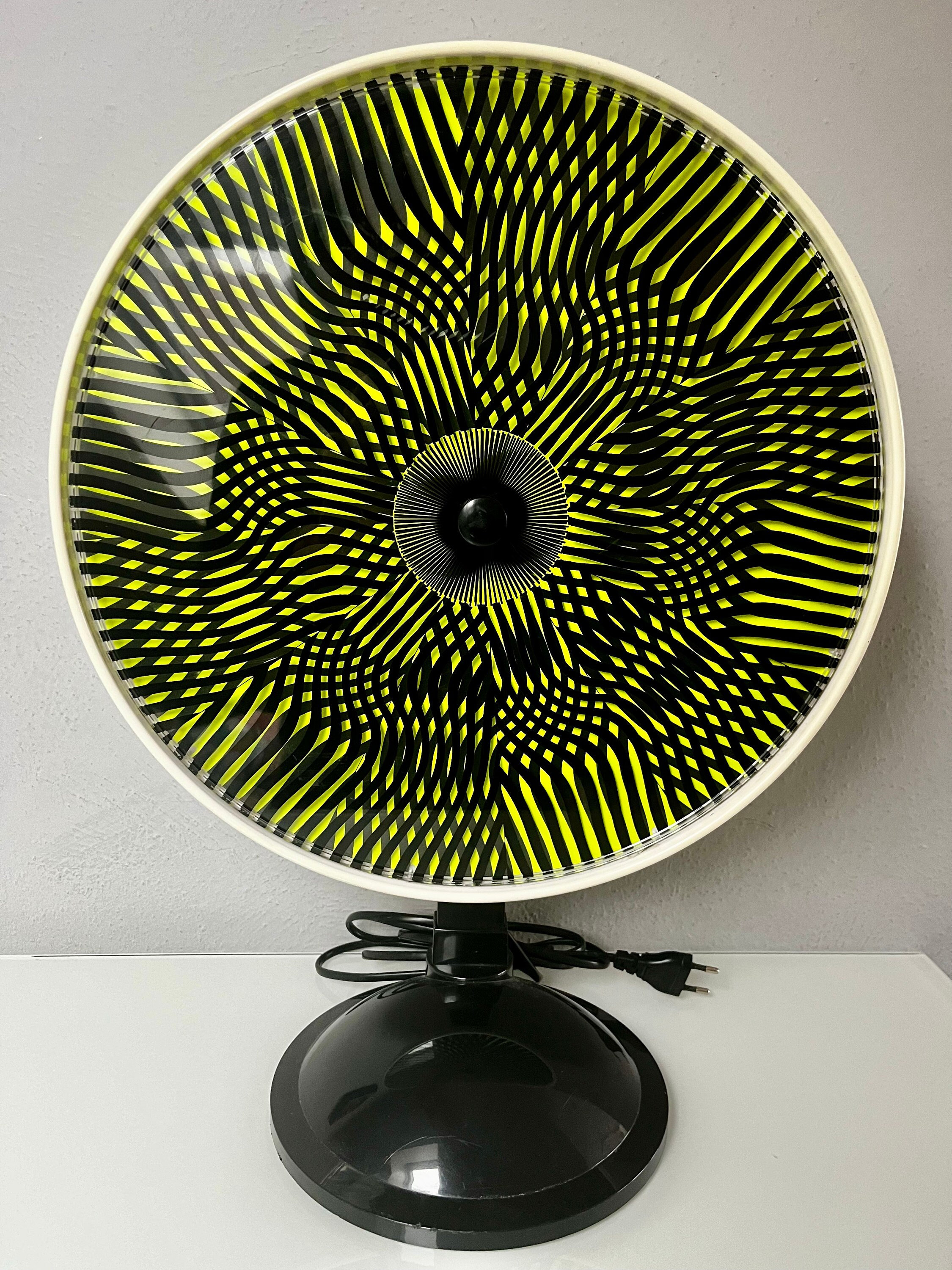 Rabbit Tanaka Cosmic Window Motorized Optical Illusion Wheel 90s