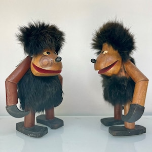 Vintage Kay Bojesen Era Teak Wood Monkeys – Set of 2 Retro Danish Design – 1950s-60s Scandinavian Teak Toys