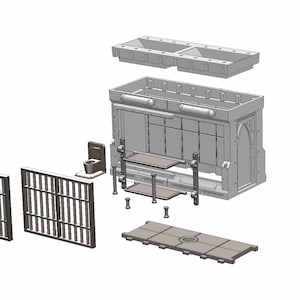 Op de afbeelding: Een gedemonteerd model van een middeleeuwse gevangeniscel, met een grijze stenen muur, een traliehek en een klein toilet. Het model is gemaakt van plastic en is bedoeld voor gebruik in tabletop-spellen of dioramas.