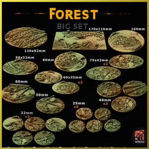 Puede incluir: Un conjunto de bases de terreno con temática de bosque para juegos de mesa. El conjunto incluye varios tamaños, desde 25 mm hasta 170 mm x 110 mm, con texturas detalladas de follaje, troncos y rocas. La palabra "FOREST" se muestra en la parte superior.