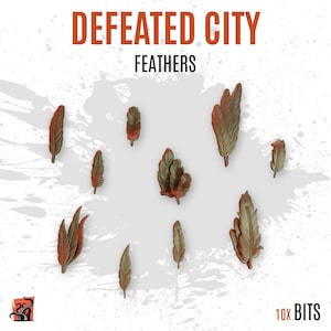 Pode incluir: Um conjunto de dez penas em miniatura esculpidas em tons de verde suave e castanho avermelhado. A imagem apresenta o texto DEFEATED CITY FEATHERS no topo e 10X BITS no canto inferior direito, com um pequeno logótipo de tentáculo de polvo.