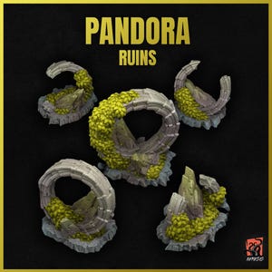 Puede incluir: Cinco ruinas de piedra impresas en 3D con enredaderas y follaje que las cubren. Las ruinas tienen forma circular y un aspecto desgastado y antiguo. El texto "Pandora Ruins" está en la parte superior de la imagen.