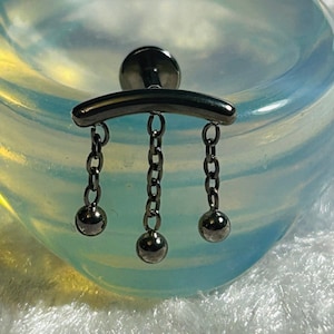 Titanium Labret Stud With Curved Bar & 3 Ball Chain Droppers - INTERNALLY Threaded - - 1.2mm x 6mm - 16g - Chain Labret