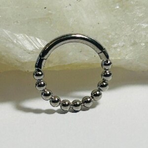 Bubble Design Hinged Clicker Ring - Medical Grade Titanium - Septum or Cartilage Body Piercing Jewellery 1.2mm x 8mm