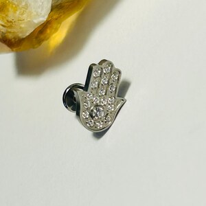 Jewelled Hamsa Hand Labret Stud - Internally Threaded - ASTM:F136 Titanium - 1.2mm - 16g - Qmdd325