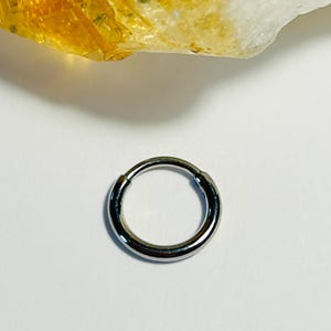 Hinged Clicker Ring - Plain Design -  Medical Grade Titanium Septum or Cartilage Body Jewellery 0.8mm x 6mm - 20g