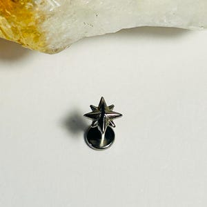 Plain 8 Point Star Labret Stud - Internally Threaded - 316L Surgical Steel - 1.2mm - 16g