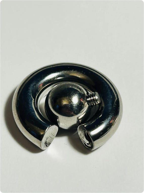Surgical Steel Ball Closure Ring: 8mm Screw-in Ball BCR - Prince