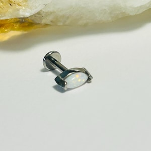 White Opal Marquise Labret Stud - Internally Threaded - ASTM:F136 Titanium - 1.2mm - 16g