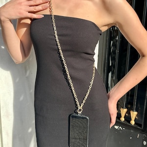 Sangle universelle pour téléphone à bandoulière pour smartphones - Chaîne en métal pour téléphone - Lanière pour téléphone en chaîne dorée - Lanière universelle pour téléphone portable