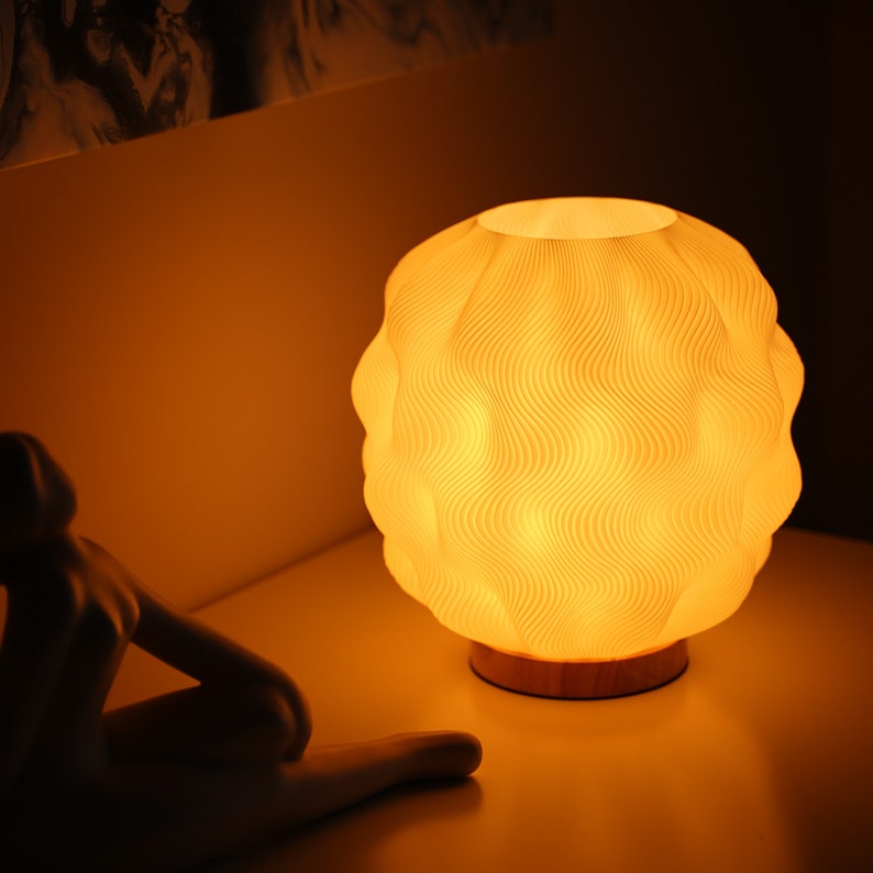 Moderne Tischlampe, Nachttischlampe für ästhetische Wohnkultur, Nachhaltige Schranklampe, Lampe für das Büro Nuno Bild 5