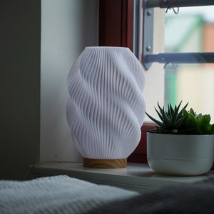 Moderne Tischlampe, Nachttischlampe für ästhetische Wohnkultur, Nachhaltige Schranklampe Twuro Bild 7