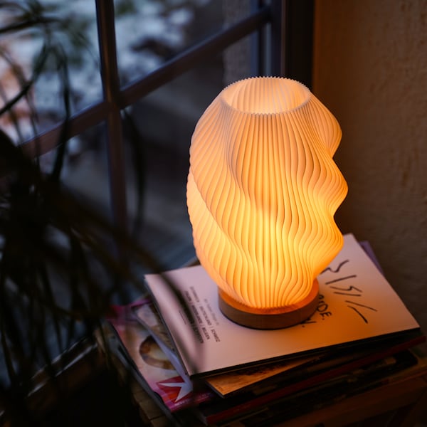 Moderne Tischlampe, Nachttischlampe für ästhetische Wohnkultur, Nachhaltige Schranklampe - Twuro