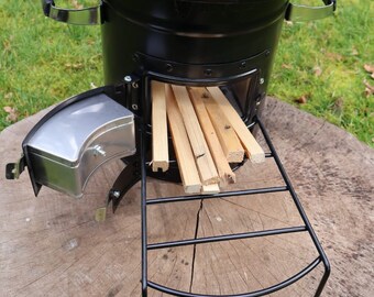 Cast iron rocket stove